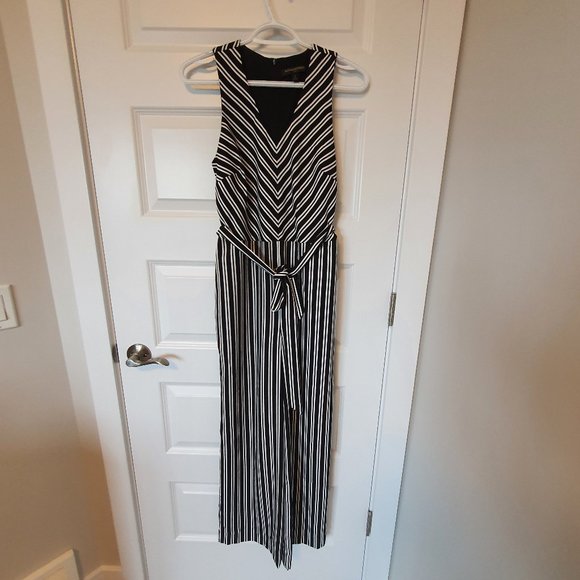 NWOT - Banana Republic jumpsuit (size 2) - Picture 1 of 5